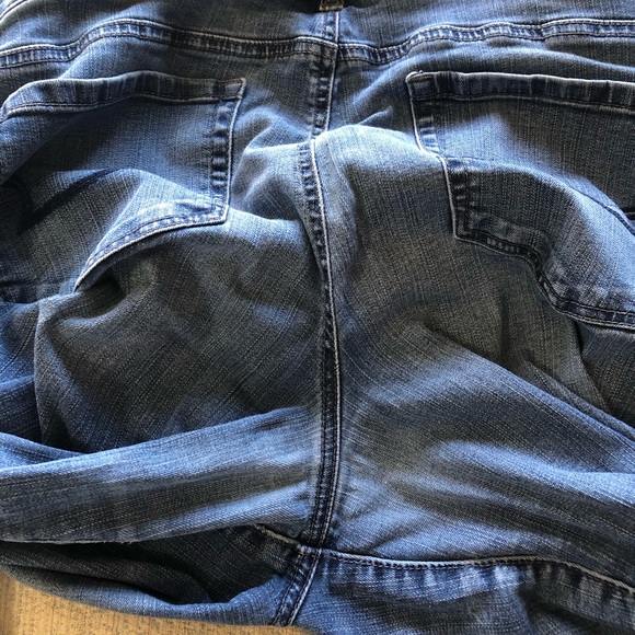 GUC American Eagle Favorite Boyfriend jeans Sz 18 - Picture 8 of 16